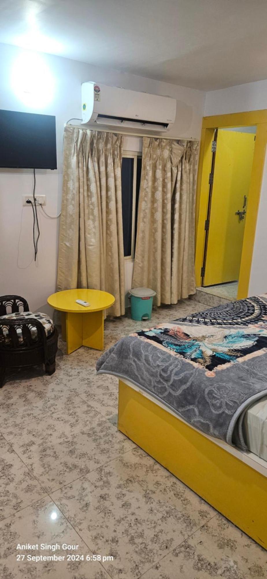 Sunset Backpackers Hostel Орчха Экстерьер фото