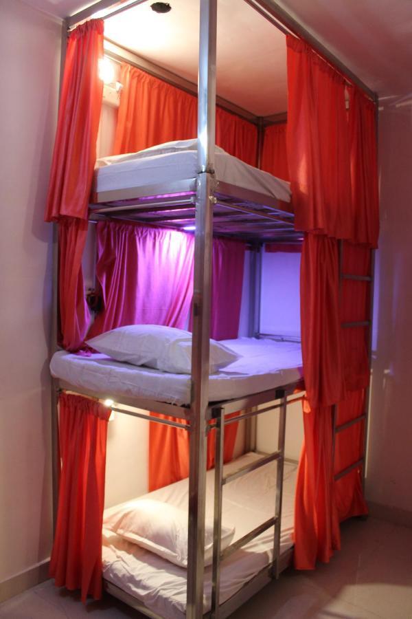 Sunset Backpackers Hostel Орчха Экстерьер фото